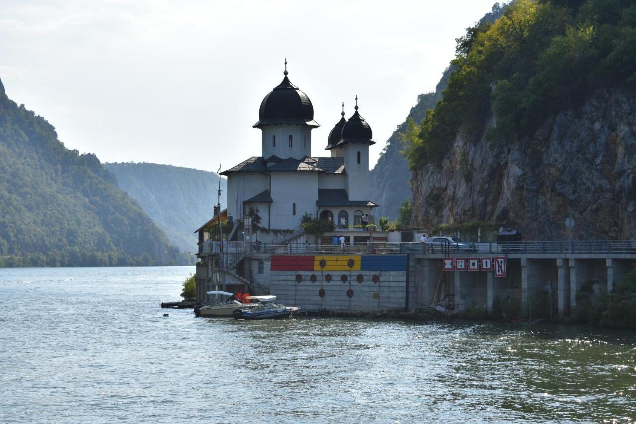 Hotel Aquastar Danube Kladovo Dış mekan fotoğraf